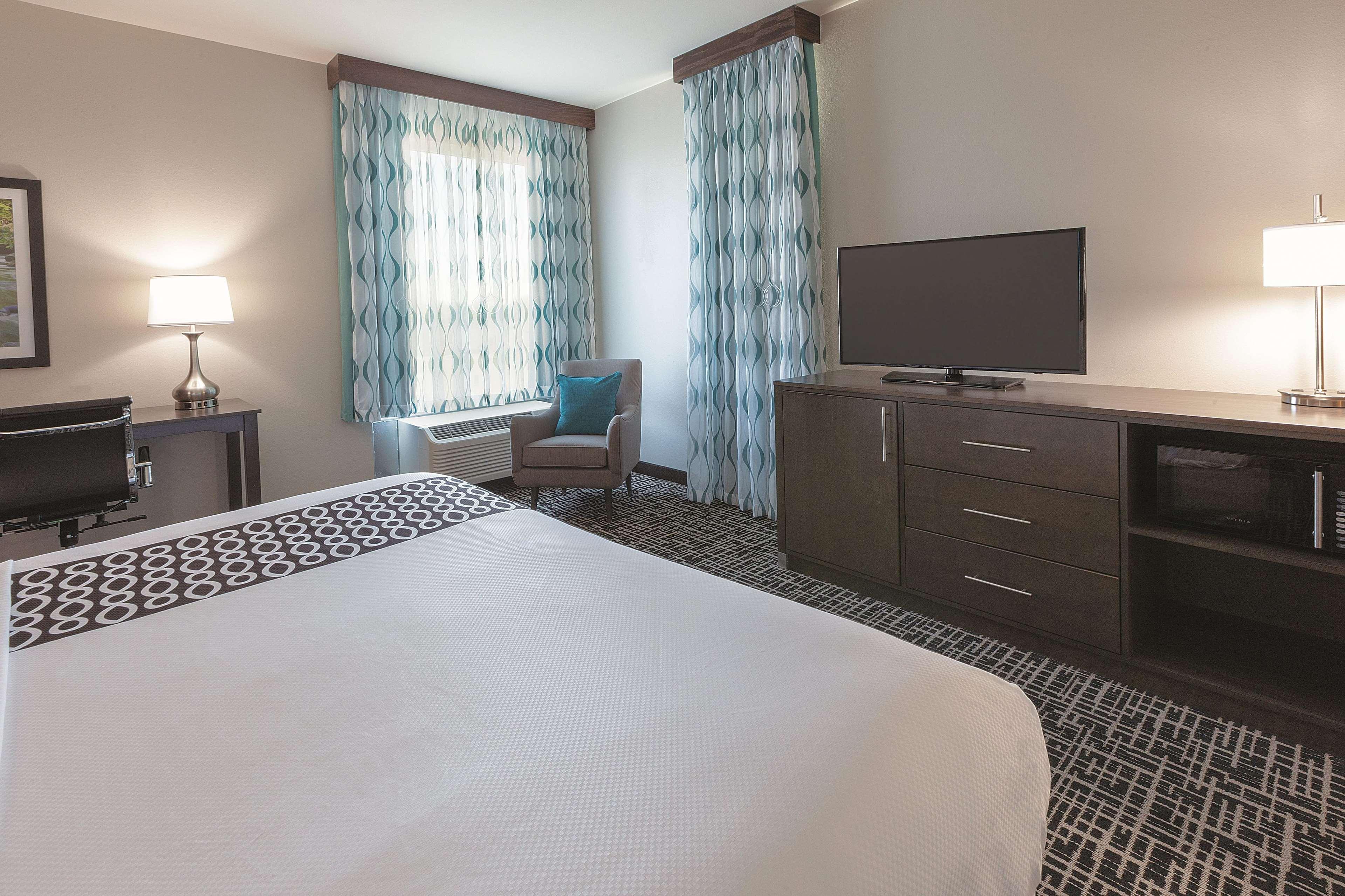La Quinta by Wyndham Terre Haute Exterior foto