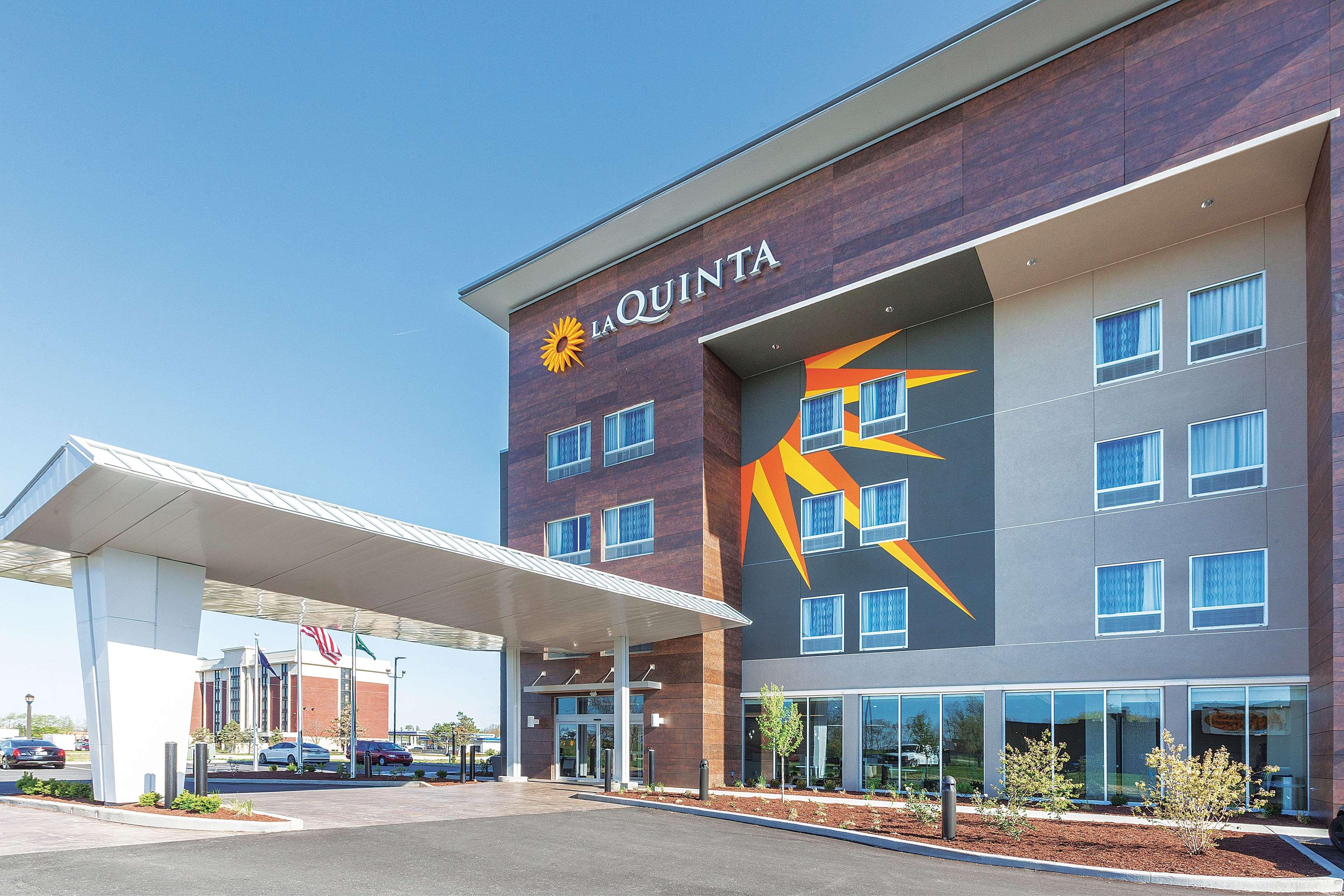 La Quinta by Wyndham Terre Haute Exterior foto