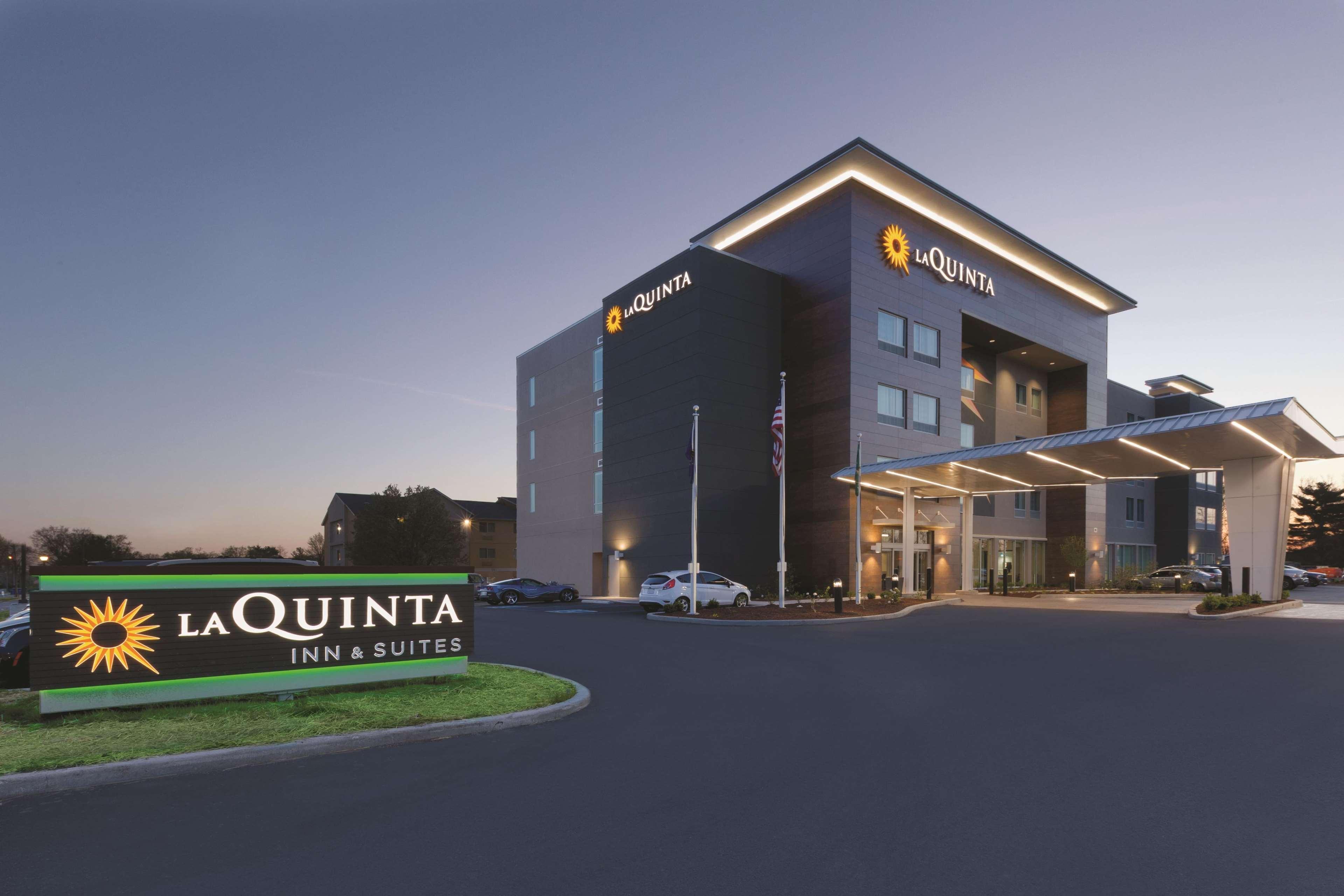 La Quinta by Wyndham Terre Haute Exterior foto